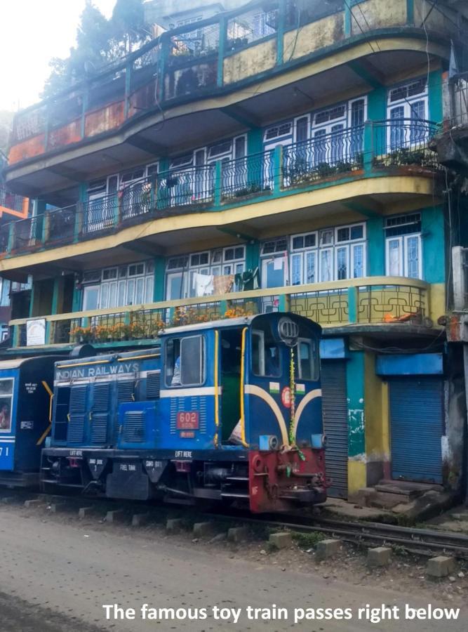 West Point Backpackers Hostel Darjeeling  Exterior photo